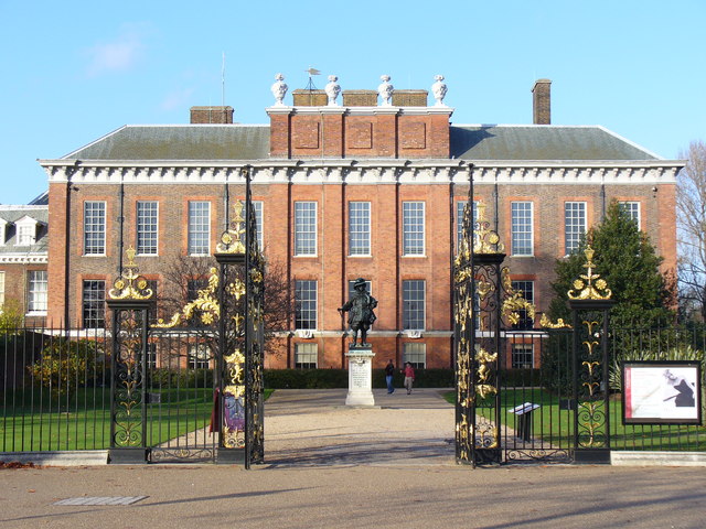 Kensington_Palace,_the_South_Front_-_geograph.org.uk_-_287402